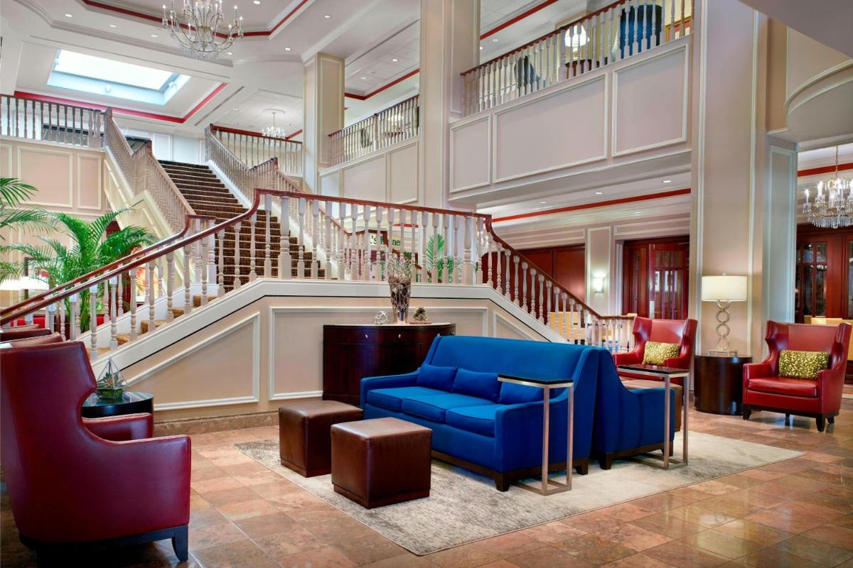 Popular attractions Area Nearby Property